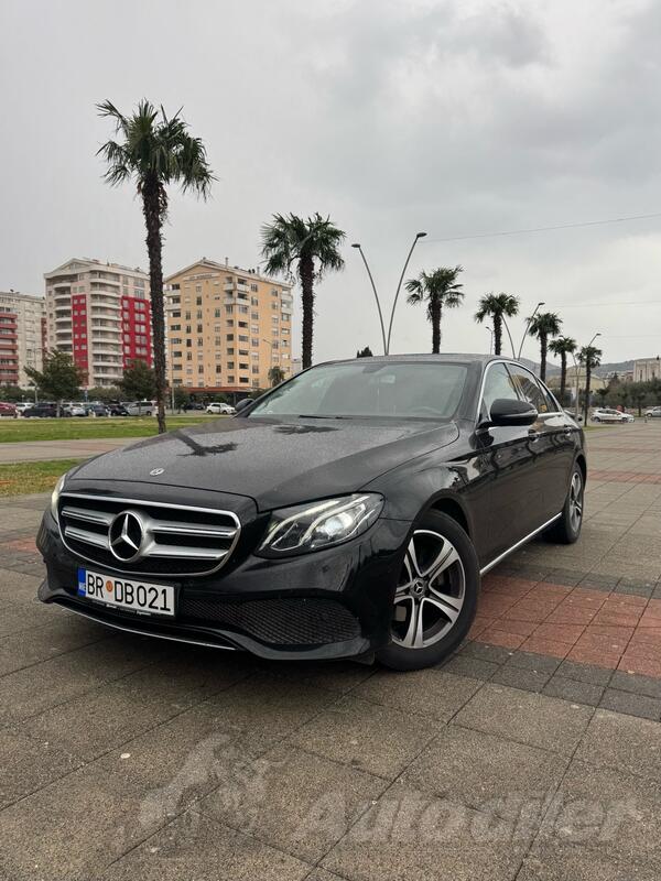 Mercedes Benz - E 200 - 9G TRONIC