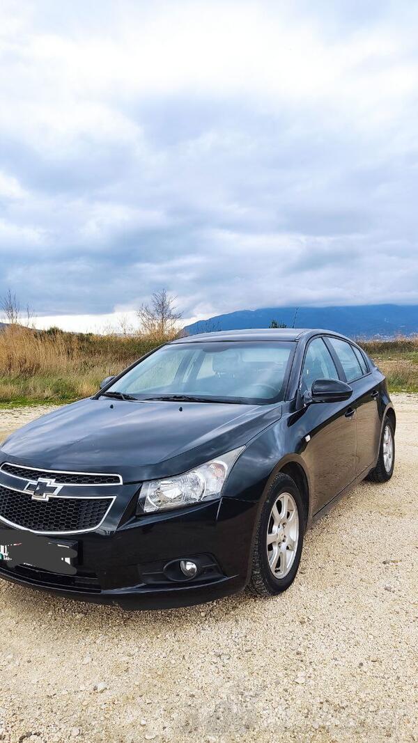 Chevrolet - Cruze