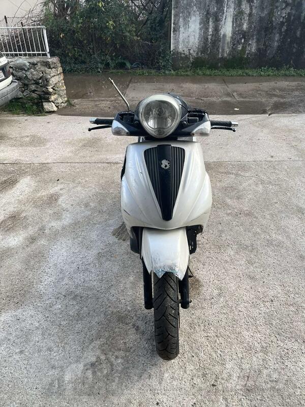 Piaggio - Beverly