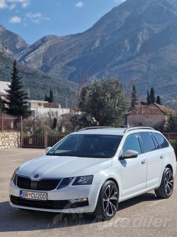 Škoda - Octavia