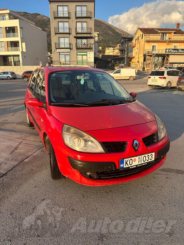 Renault - Scenic - 1.5 DCI