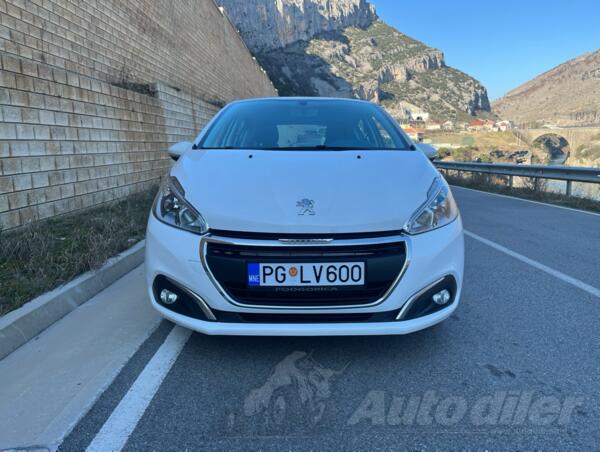 Peugeot - 208 - 1.6 HDI