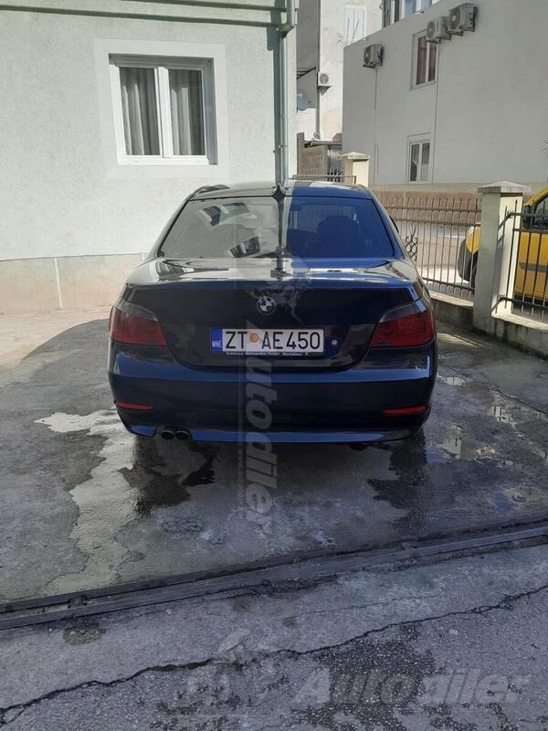 BMW - 525 - E60