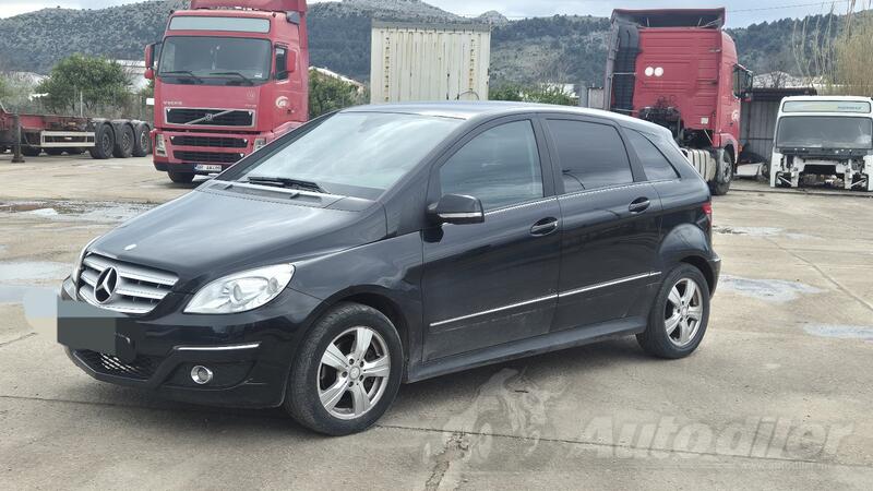 Mercedes Benz - 180 - cdi