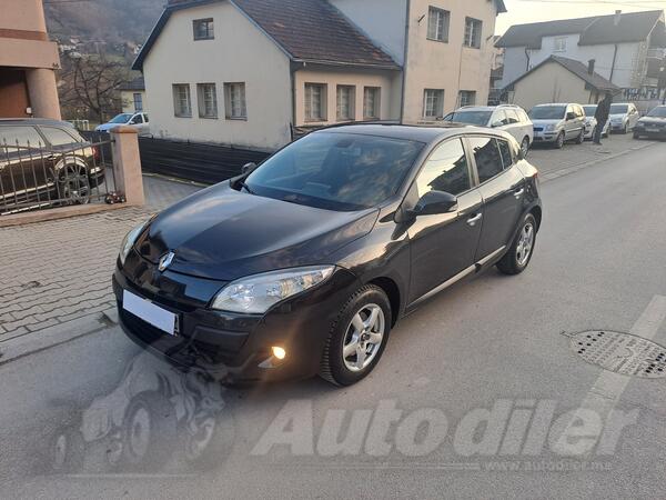 Renault - Megane - 1,5 DCI 81KW RENAULT MEGANE 2010