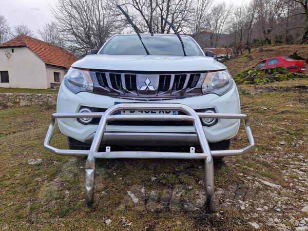 Rollbar - ukrasni dio tovarnog prostora