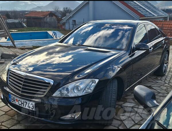 Mercedes Benz - S 320 - w221