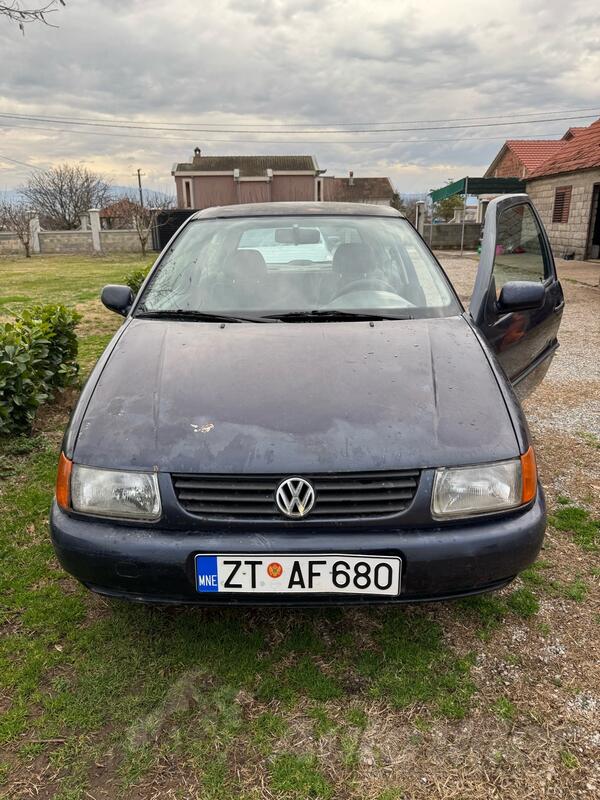 Volkswagen - Polo - 1.0