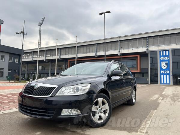 Škoda - Octavia - 1.6