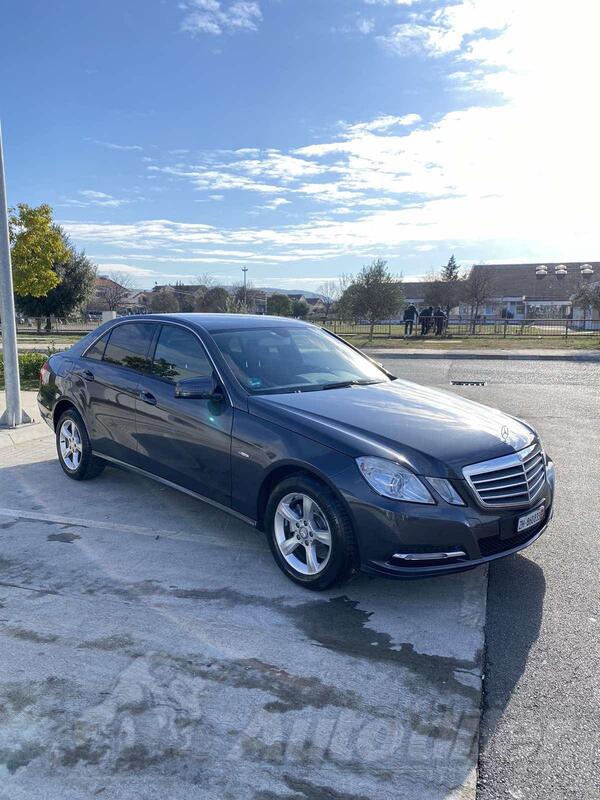 Mercedes Benz - 220 - 2.2 CDI