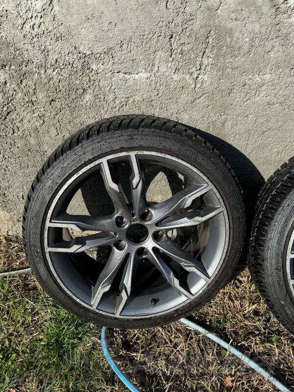 Fabričke felne i SAVA M+S gume