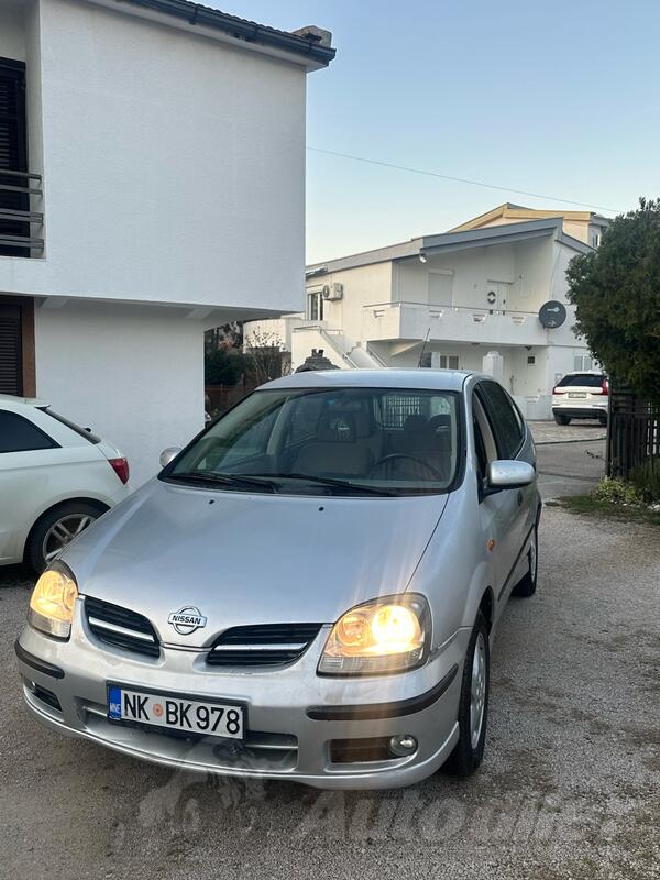 Nissan - Almera Tino - 1.8