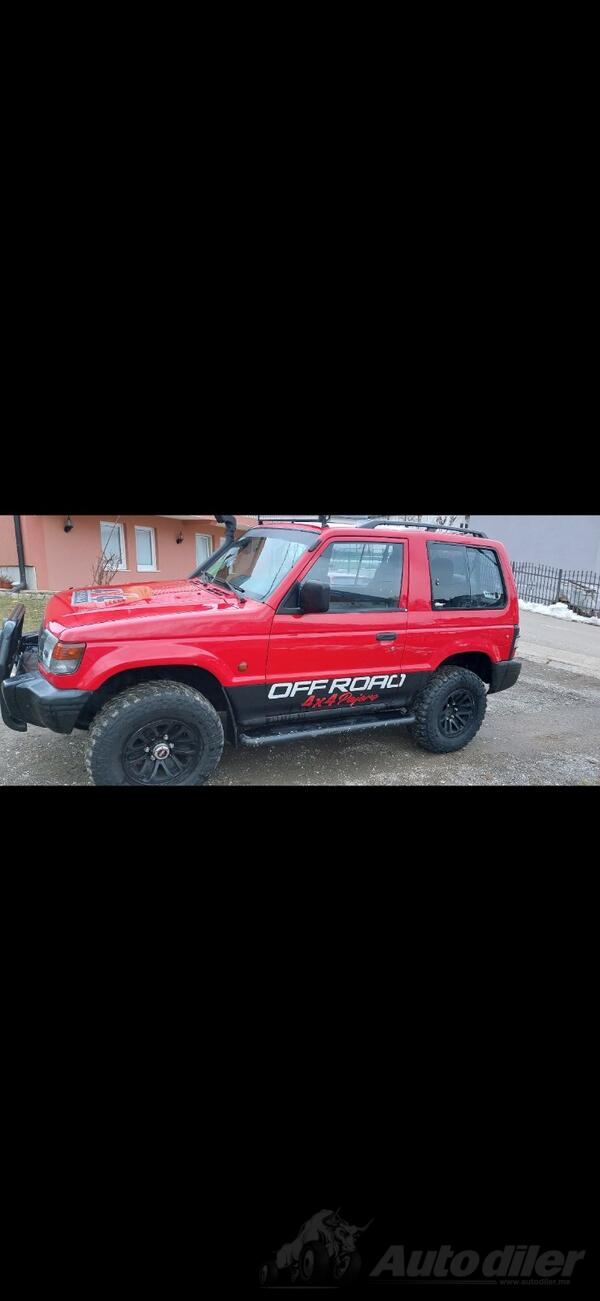 Mitsubishi - Pajero - 2.5