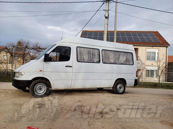 Mercedes Benz - Sprinter 208 D