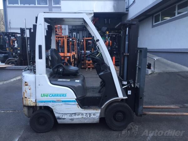 Nissan - FG15 2014 godina