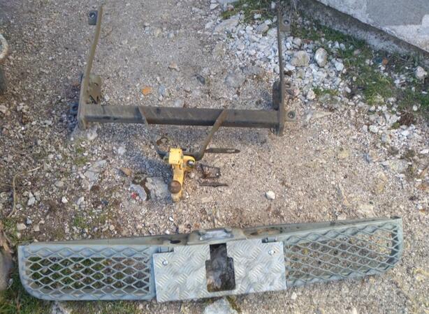 Kuka za vuču Renault