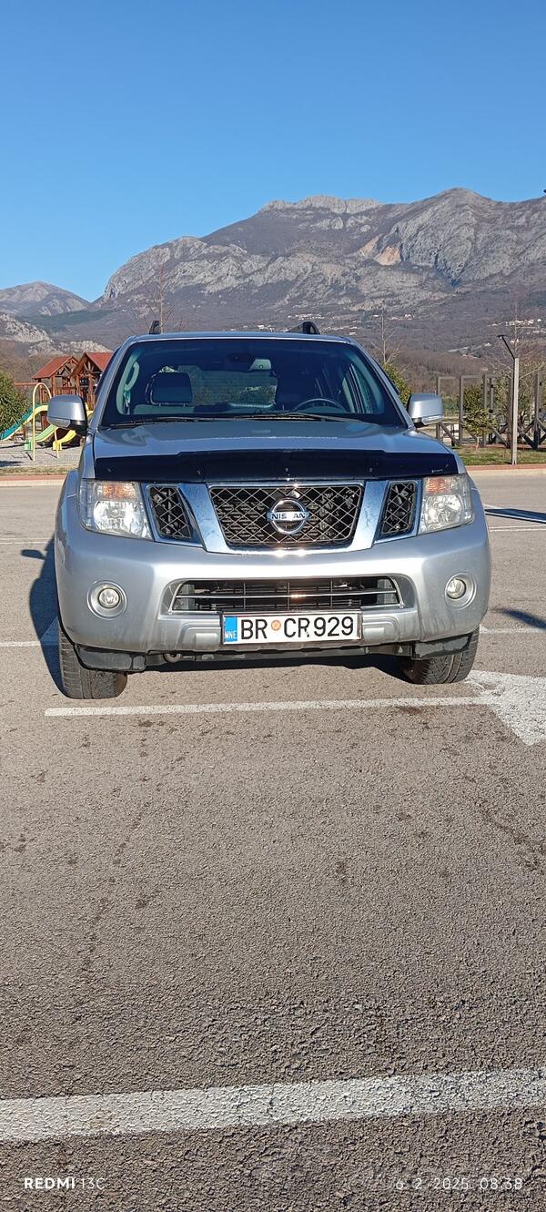 Nissan - Pathfinder - 2.5