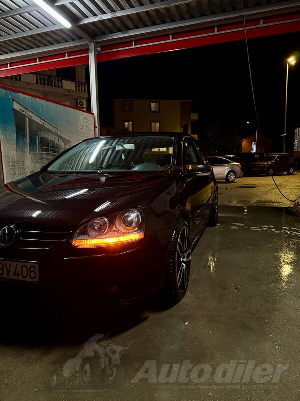 Volkswagen - Golf 5 - 2.0 TDI