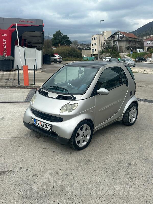 Smart - forTwo - 0.6 benz 40kw AUTOMATIk
