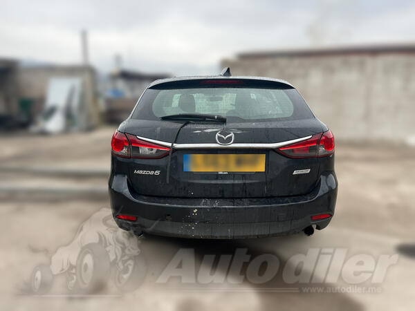U djelovima Mazda - 6 2.2