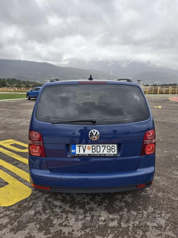 Volkswagen - Touran - 2.0 tdi