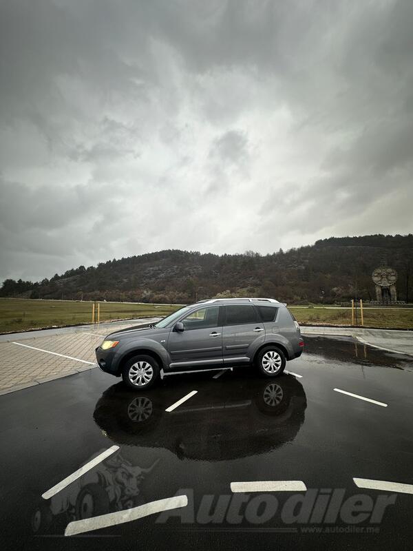 Mitsubishi - Outlander - 2.2 DI-D 4WD