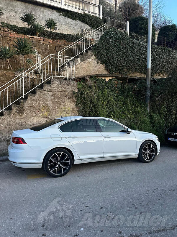 Volkswagen - Passat - 2.0