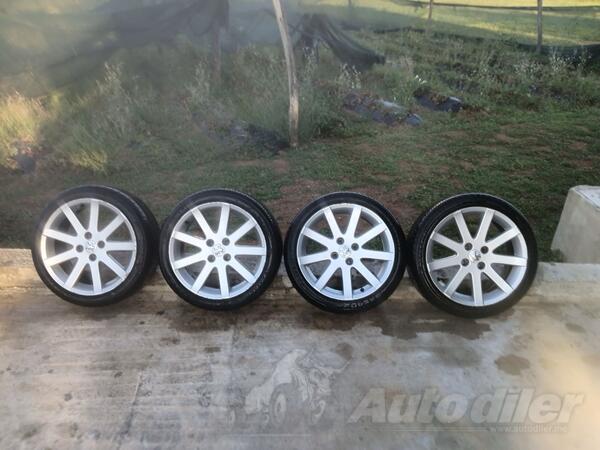 Fabričke felne i Davanti gume