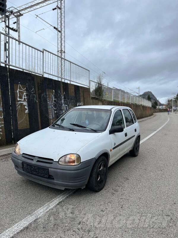 Opel - Corsa - 1.1