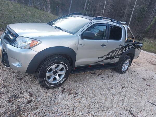 Toyota - Hilux - 2,5