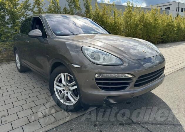 U djelovima Porsche - Cayenne 3.0 tdi