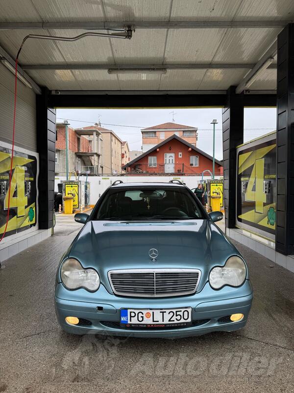 Mercedes Benz - C 220