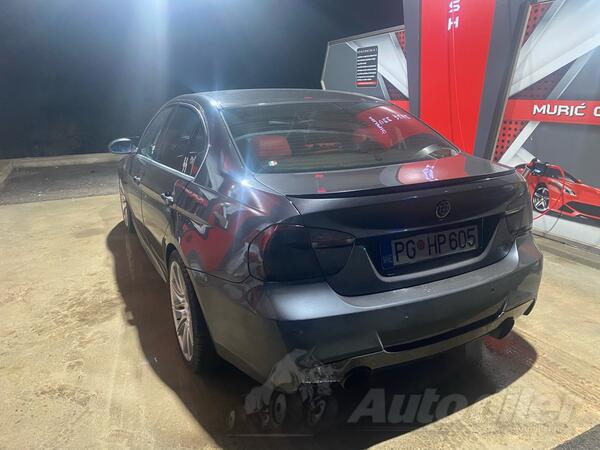 BMW - 330 - 3.5