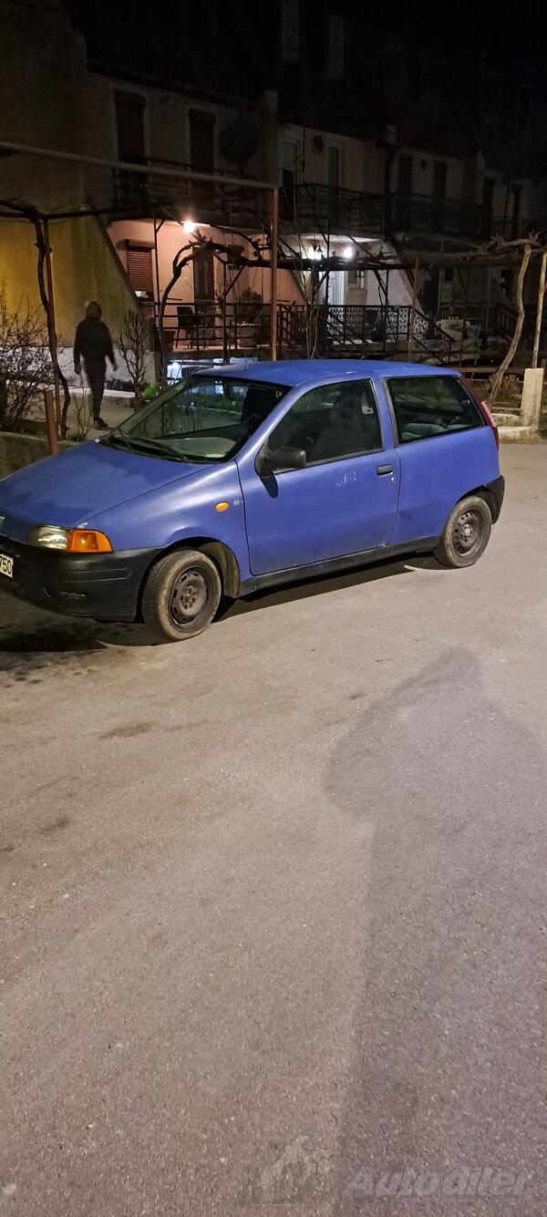 Fiat - Punto - 1.0