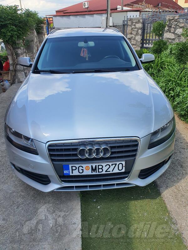 Audi - A4 - 2.0   2011god