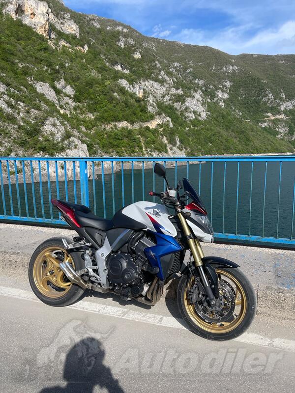 Honda - CB1000R