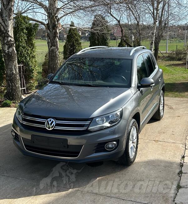 Volkswagen - Tiguan - DSG 4x4