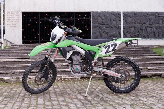 Kawasaki - KX450F