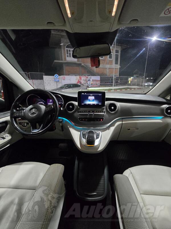 Mercedes Benz - V class - 250