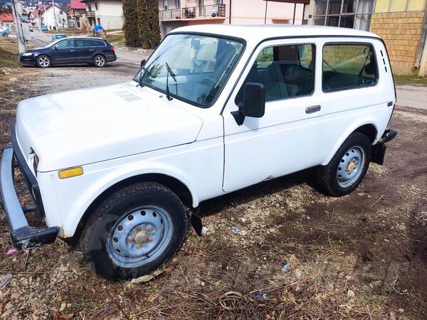 Lada - Niva - 1.7 i