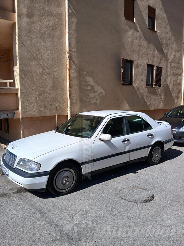 Mercedes Benz - C 180 - C 180