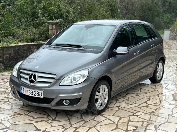 Mercedes Benz - B 180 - AUTOMATIK