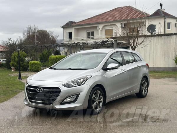 Hyundai - i30 - Automatik