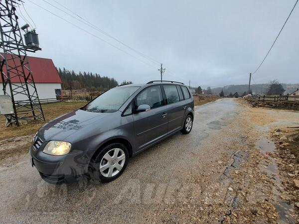 Volkswagen - Touran - 2.0 TDI