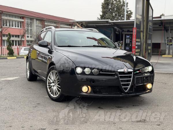 Alfa Romeo - 159 - 1.9 JTDM KARAVAN