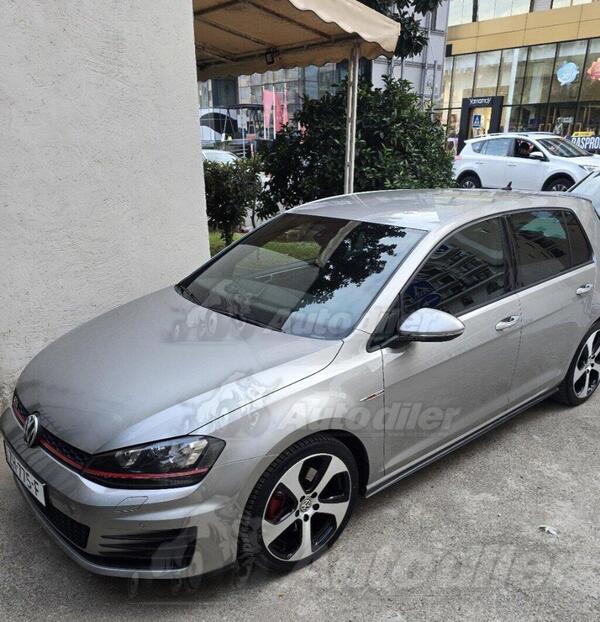 Volkswagen - Golf GTI - 2.0