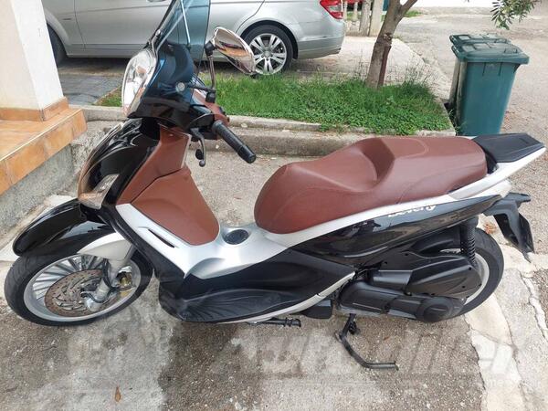 Piaggio - Beverly