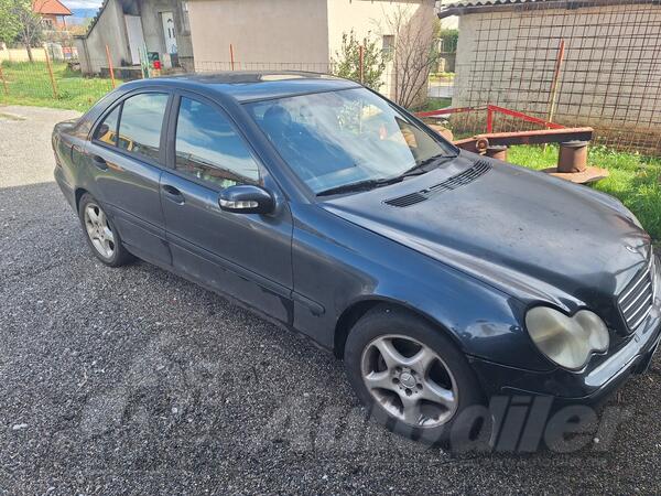 Mercedes Benz - C 200