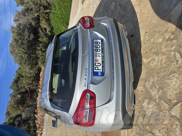 Mercedes Benz - GLA 200 - 2.2CDI
