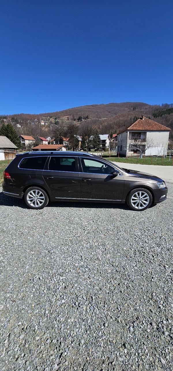 Volkswagen - Passat - 2.0 TDI